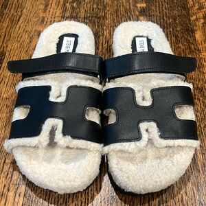 Steve Madden Mayven Faux Fur “H” Sandals